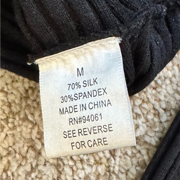Exhibit A Black Ribbed Silk-Blend Mock Neck Long Sleeve Top Size Medium Preppy - Picture 10 of 11